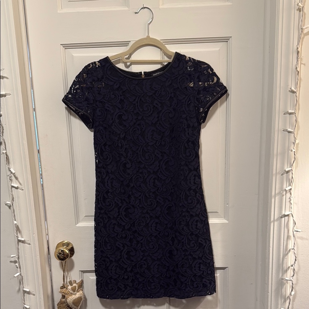 Club Monaco Black Mini Dress with Elegant Design